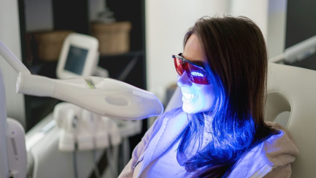 laser teeth whitening with zoom