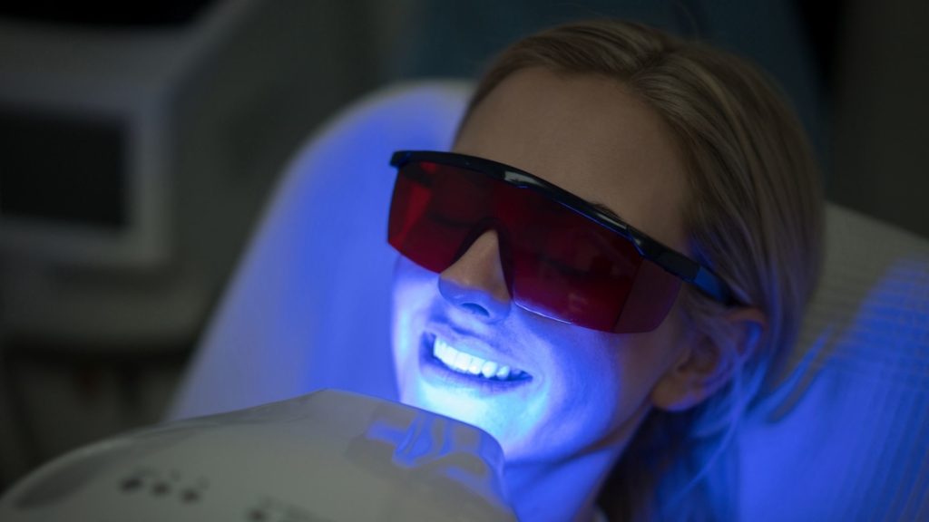 laser teeth whitening with zoom