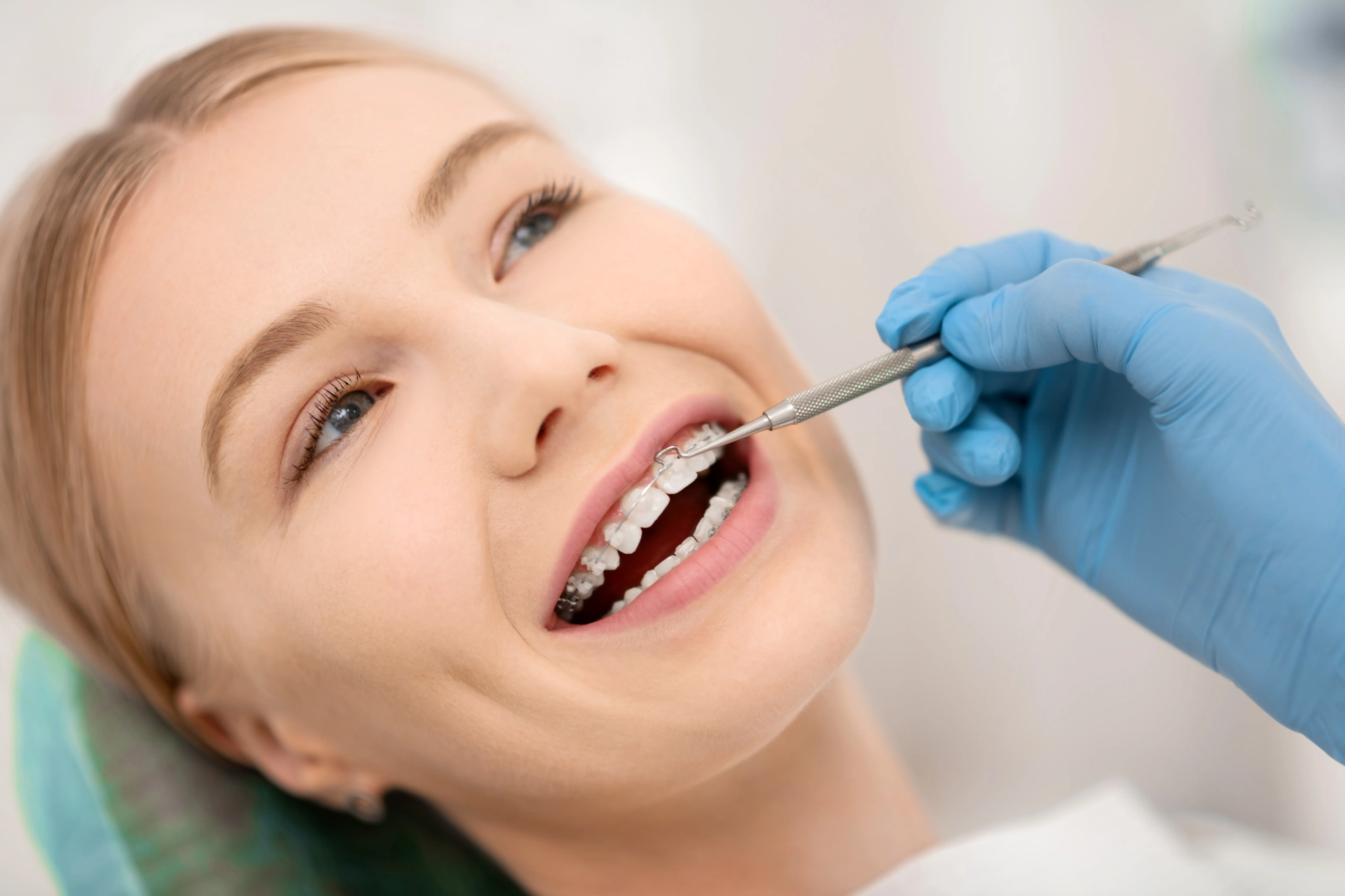 Ortodoncia 12 Patient at dentist appointment